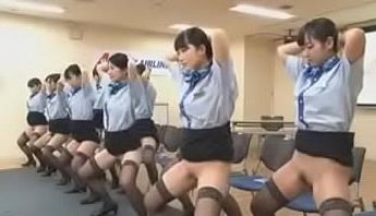 日本航空空姐實習深度貼身貼心親近為男性性愛服務 打手槍 愛愛 只要你需要微笑為您服務，愛撫、打手槍、空姐成人影片、免費A片