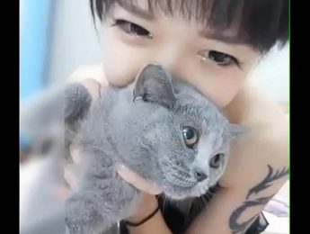 狂野純慾泡菜妹 私下又紋身又直播跟小男友無套中出，直播、紋身、韓國成人影片、免費A片